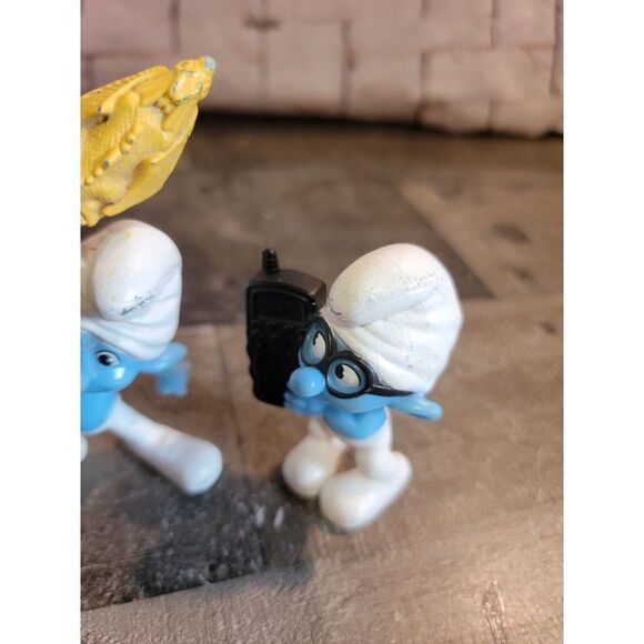 McDonald's Smurfs clumsy brainy toy figure peyo 2011 set - Picture 3 of 8